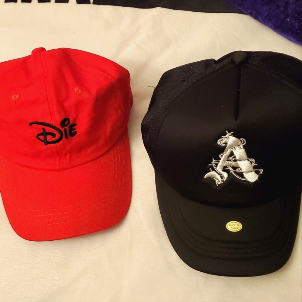 2 hats